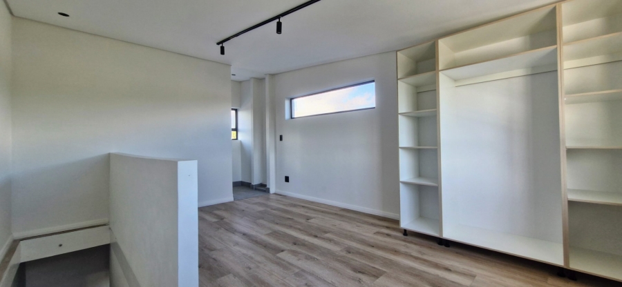 2 Bedroom Property for Sale in Table View Western Cape